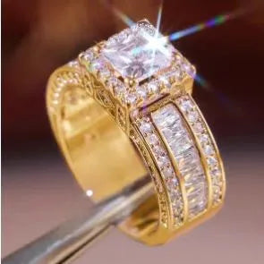 Geometric women's silver fashion ring in gold or white colour on alloy base
