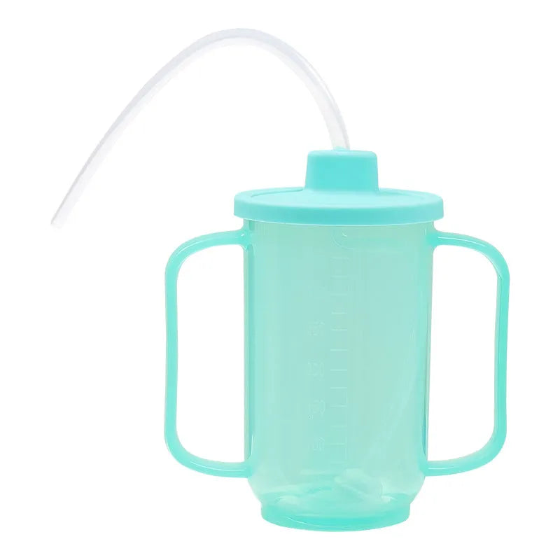 Oblique anti-choke drinking cup with handle and lid for bed use by elderly or pregnant women