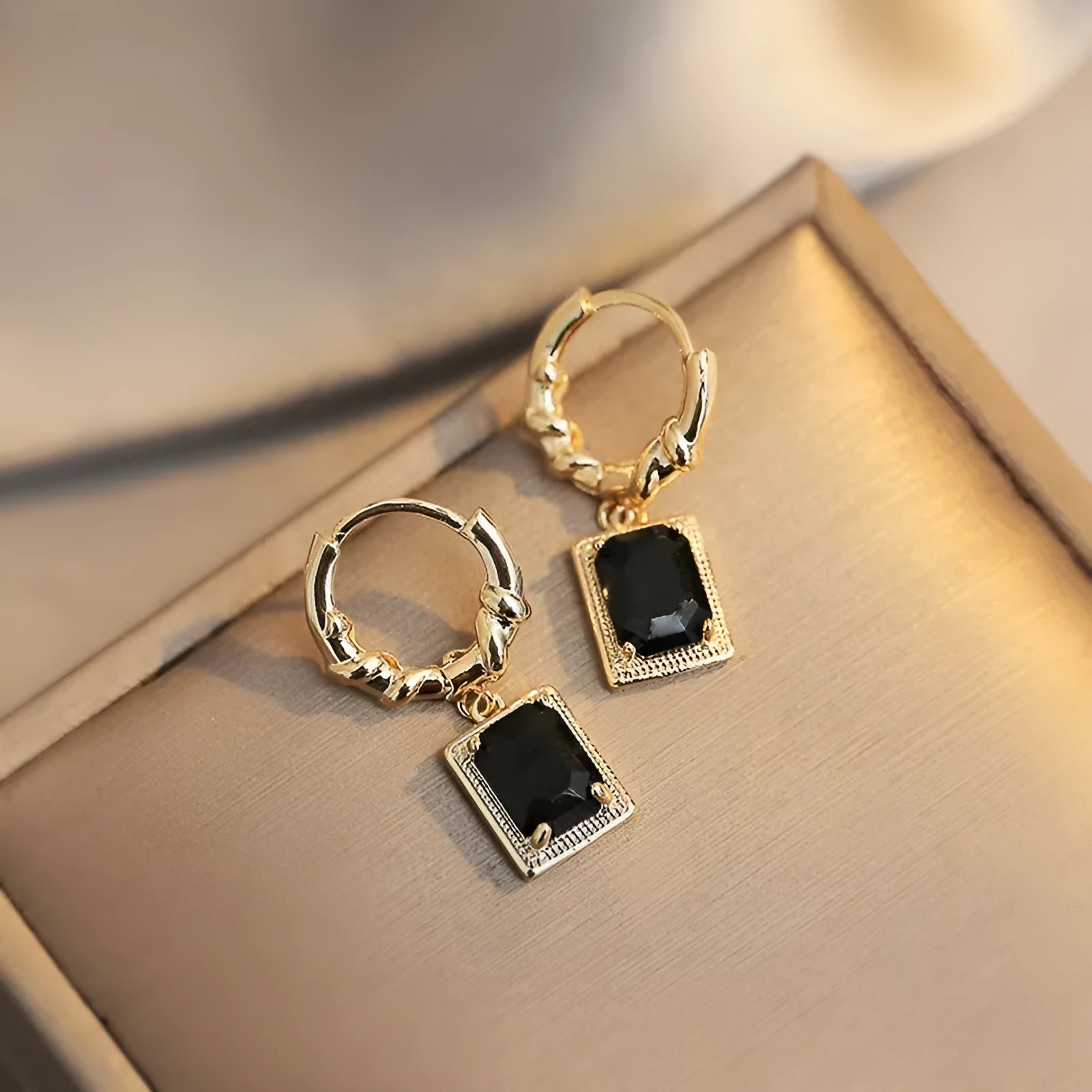 Black geometric quadrilateral copper earrings with zircon detailing and French court retro styling