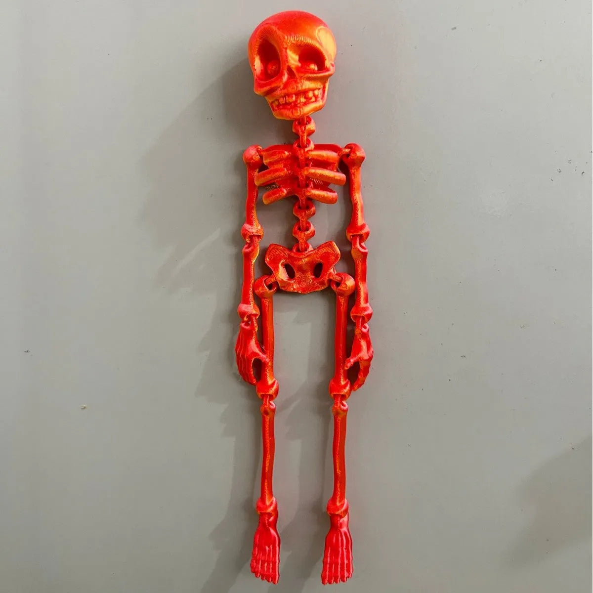 3D printed skull refrigerator magnet ornament in modern art style measuring 18cm high