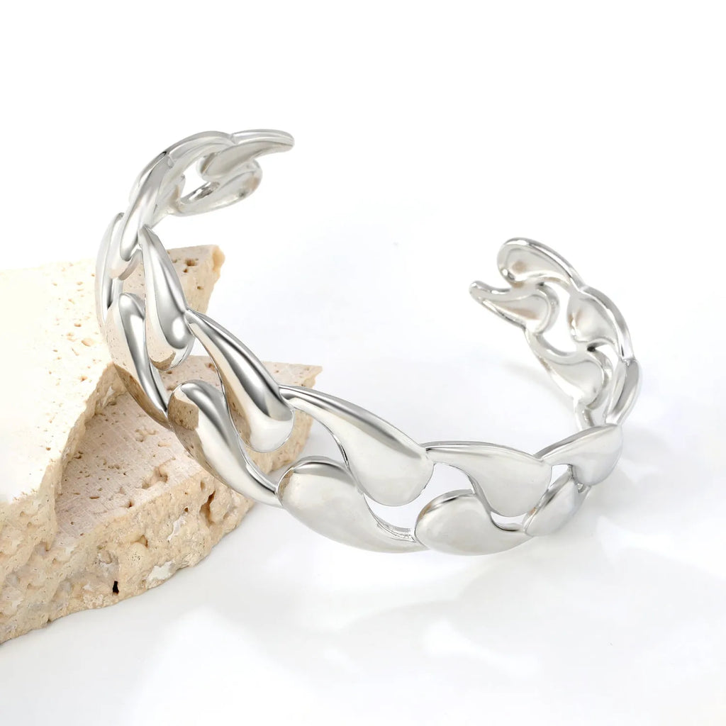 Stainless steel European design bracelet in BR927601S, BR927601G or BR927201G colour finish