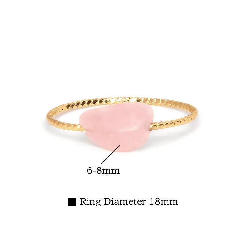 Geometric women's ring with a coloured agate stone in an original design.