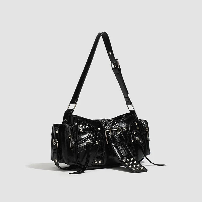 Black retro dumpling-shaped women's shoulder handbag in oil wax PU leather with external pocket.