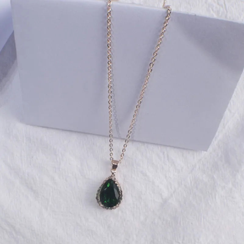 Women's rose gold water drop rhinestone necklace with geometric design and artificial gemstone inlay