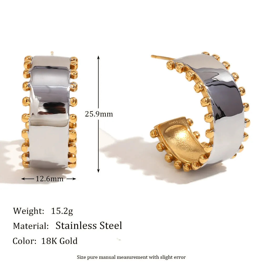 Women's gold electroplated geometric jewellery set with earrings, bracelet and necklace on stainless steel