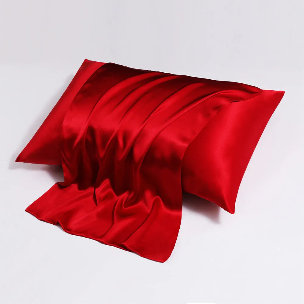 Silk zipper pillowcase in solid colour showing concealed closure and smooth double-sided fabric