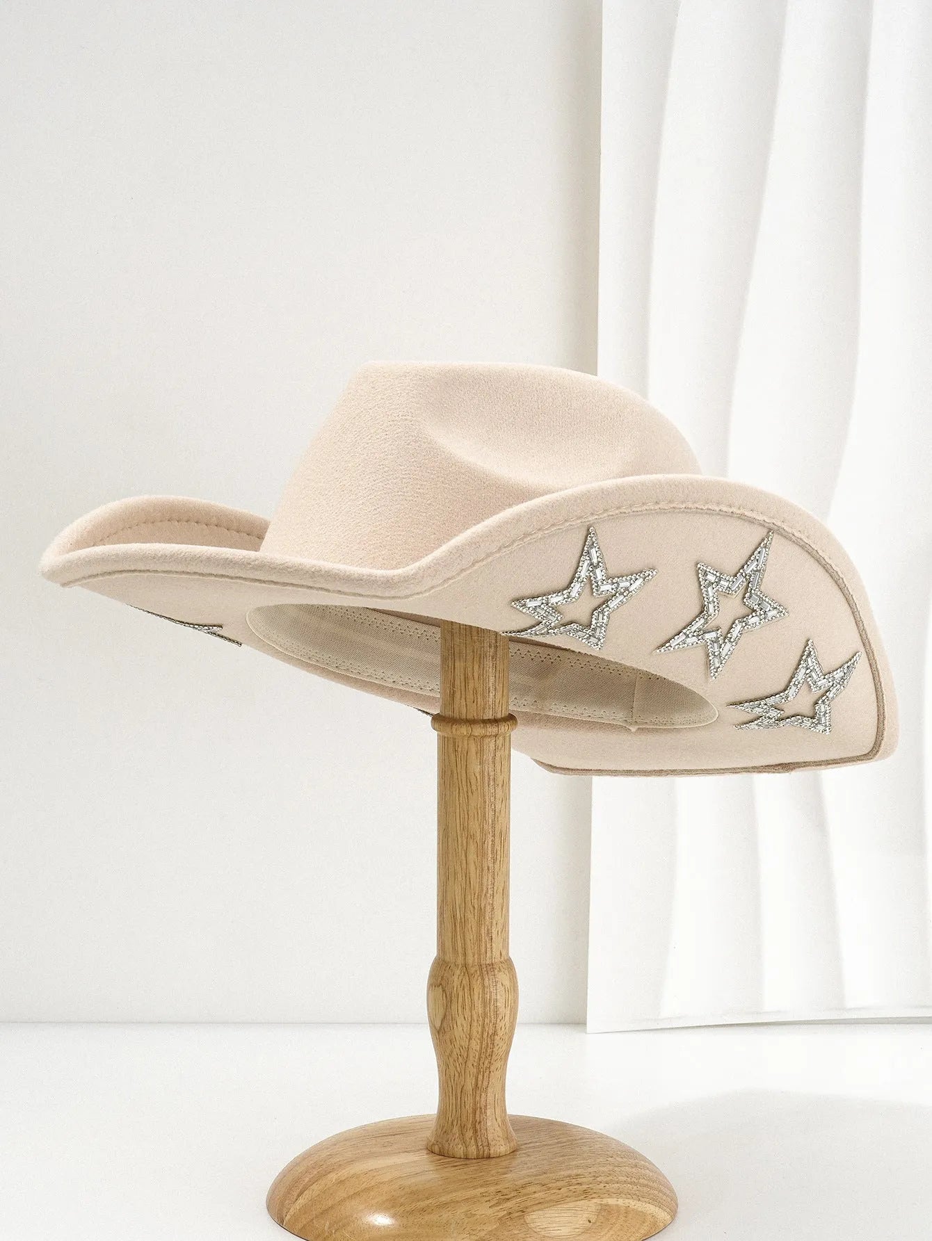 Polyester woven western cowboy hat with conical crown in beige colour with hexagonal star details