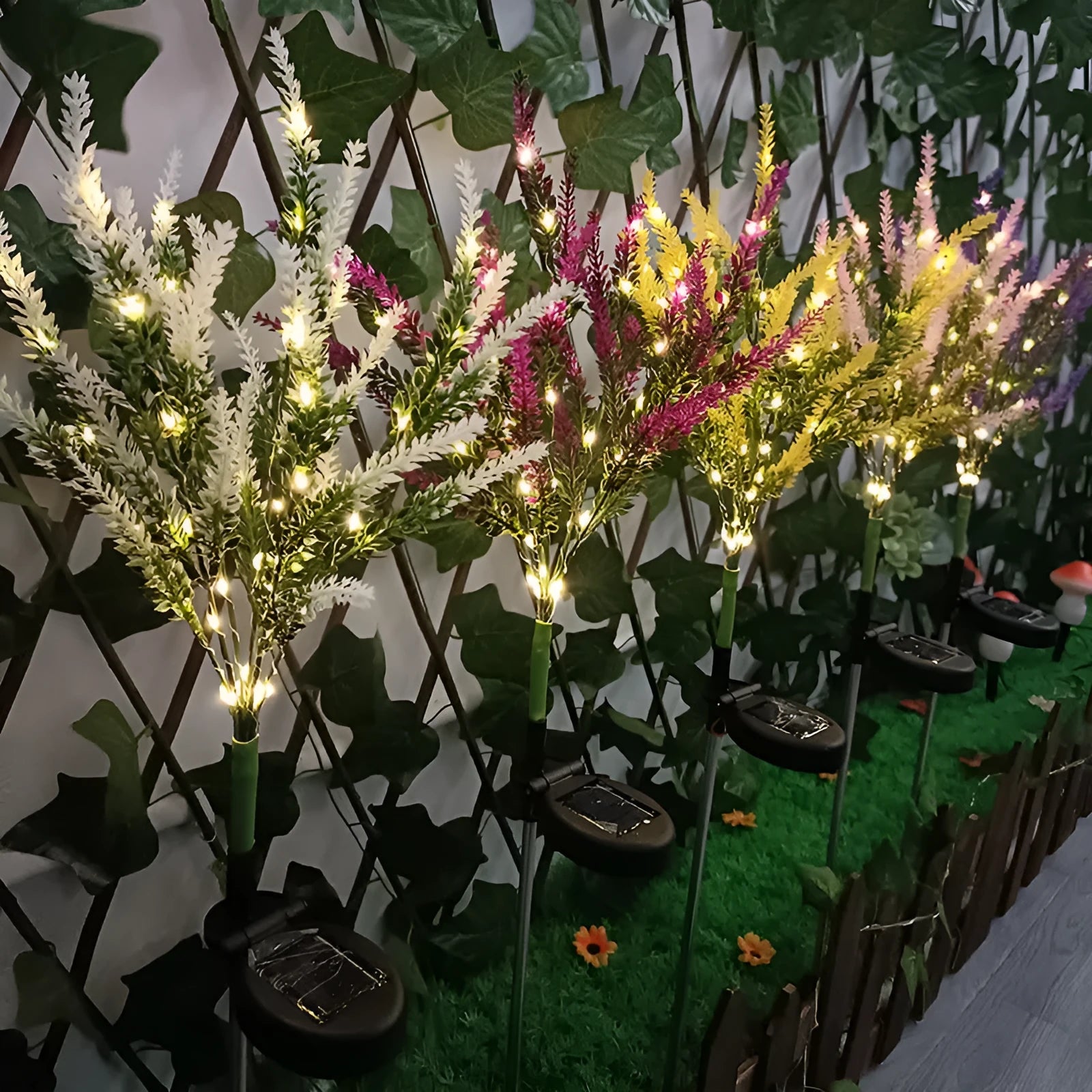 Solar-powered 74cm flower-shaped garden lamp in lavender colour options