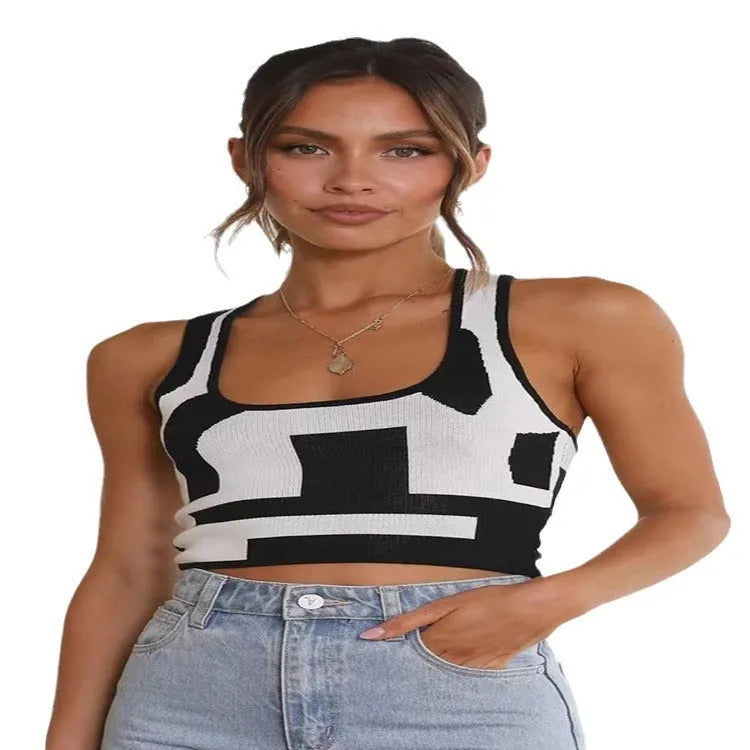Women's slim fit U-collar camisole vest in contrast colours on a model.