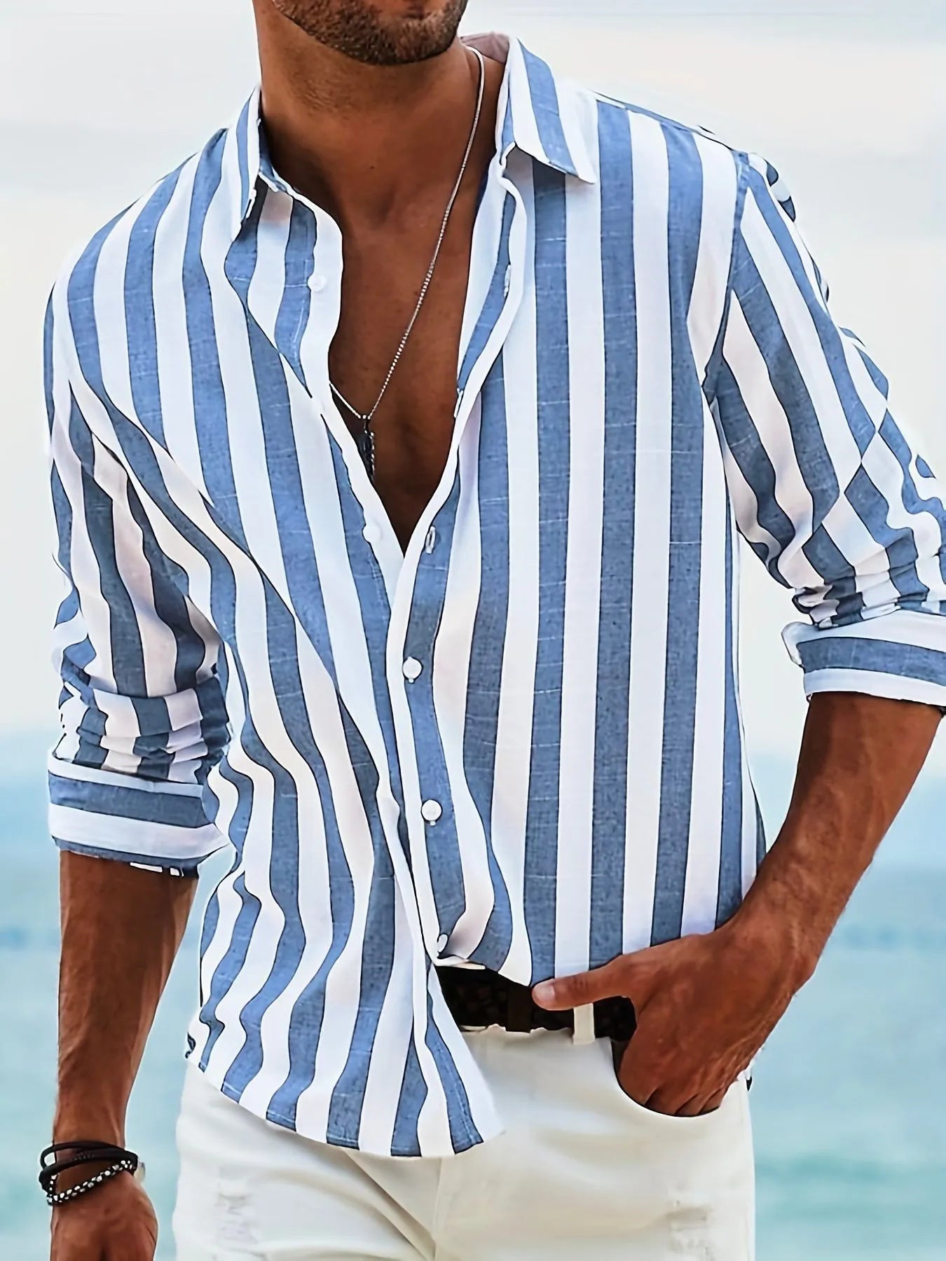Men's striped casual shirt in loose fit with long sleeves and cardigan style