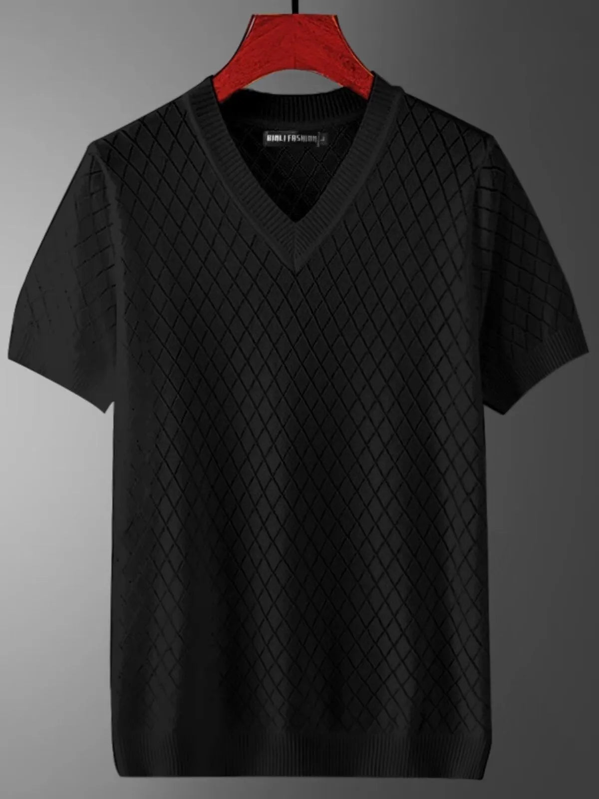 Men's Korean style ice silk t-shirt in black or white with V-neck or round neck options