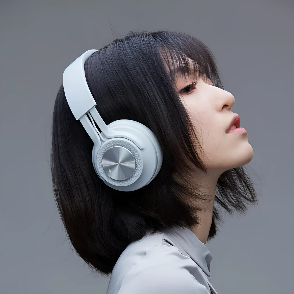 Sports wireless Bluetooth headset in black colour with 18-hour battery