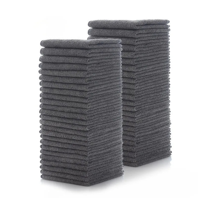 Gray microfiber kitchen cleaning cloth measuring 25x25cm used for oilproof decontamination of pots and bowls