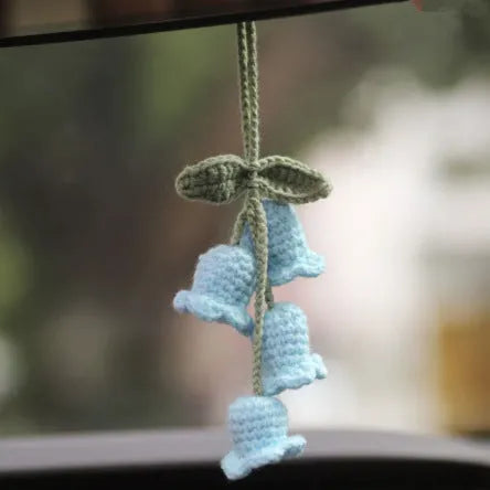 Green and white knitted rope car plant ornament with 8cm base and hanging rope.