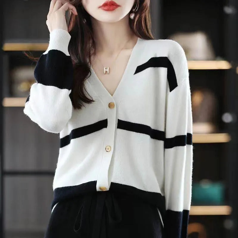 Women's striped knitted cardigan with 3D pattern texture and V-neck