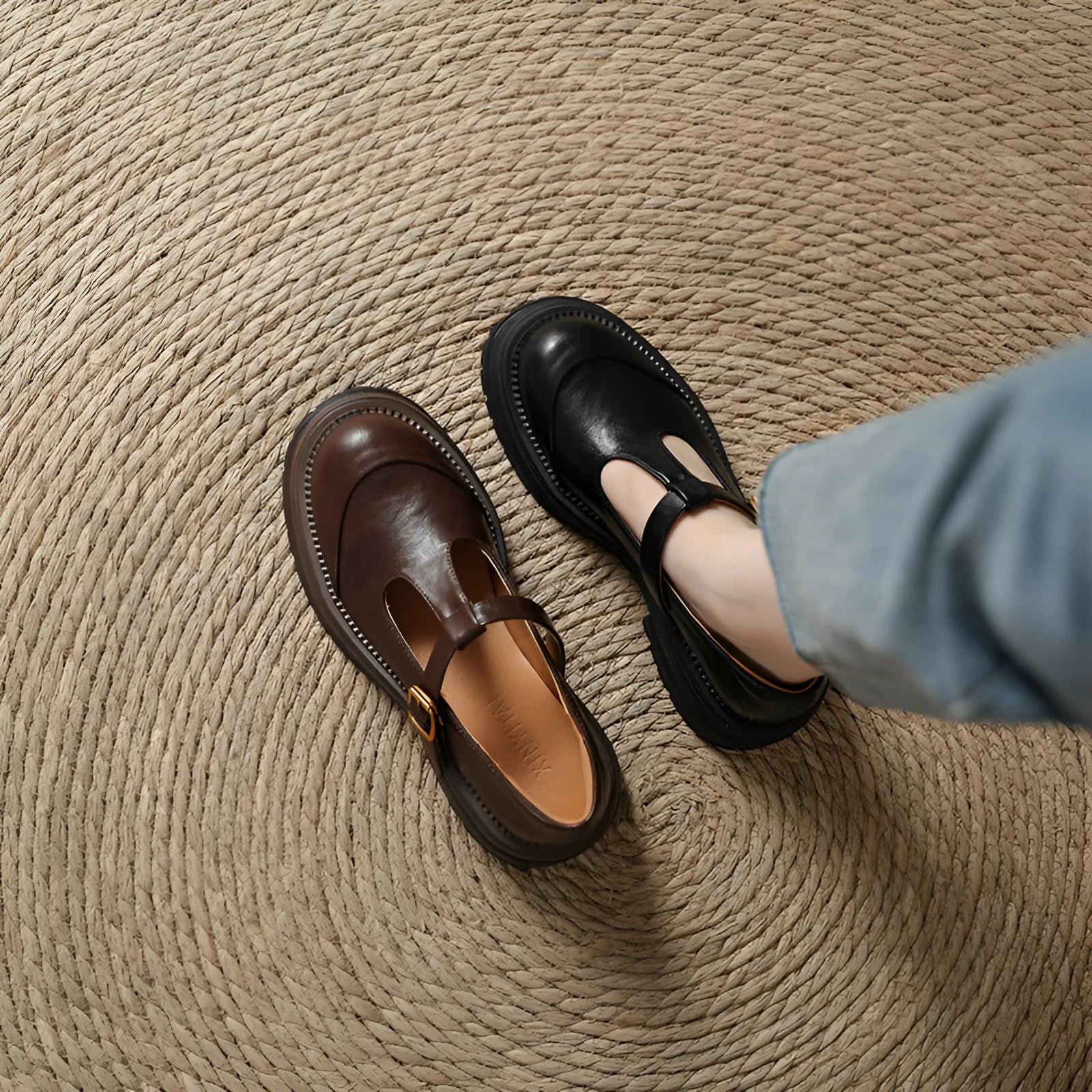 Vintage Mary Jane T-strap pumps for women, low heel, microfiber upper, round toe, buckle closure in black