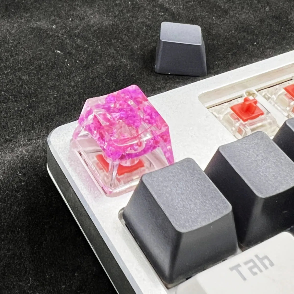 High transparency starry sky resin keycap for mechanical keyboards in green colour