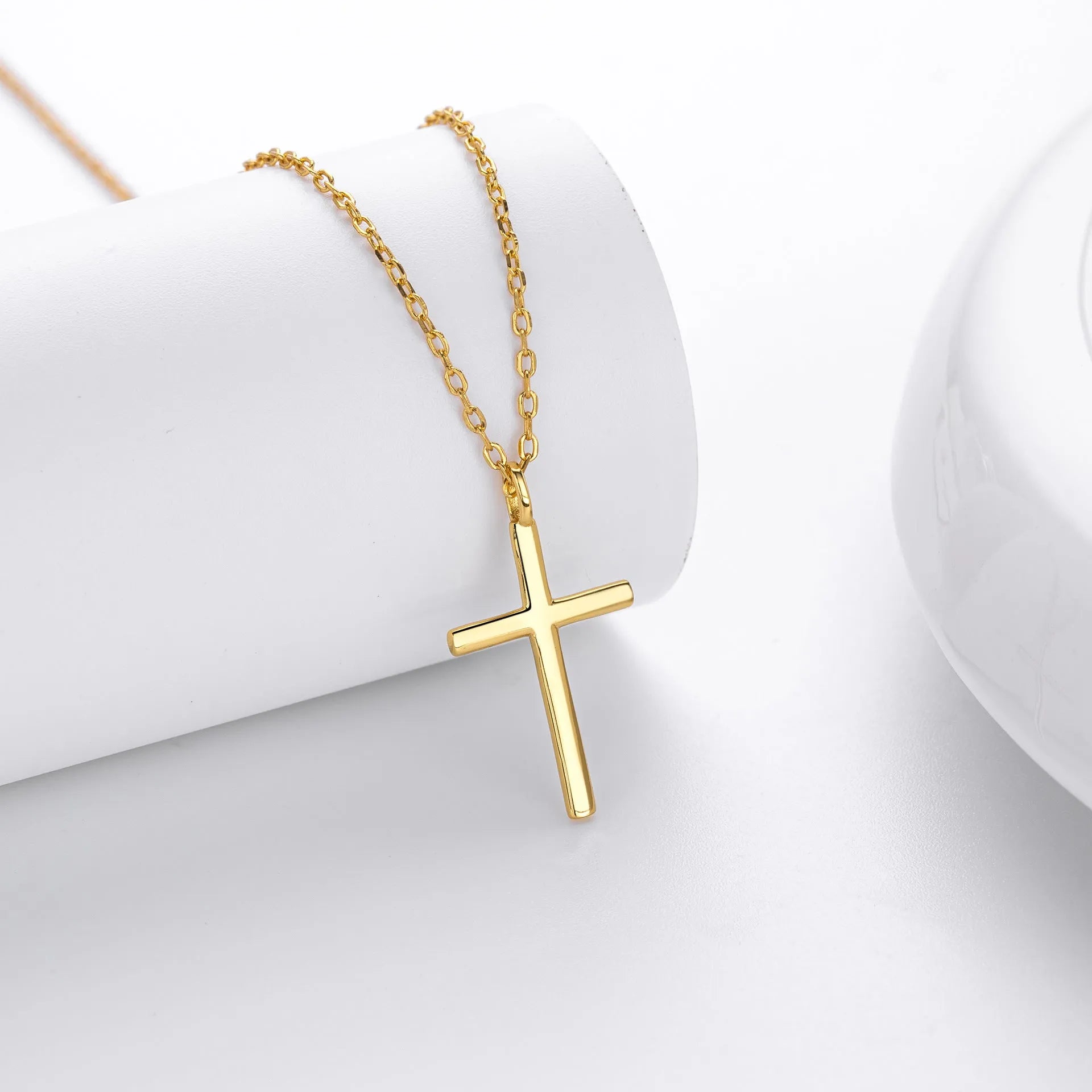 S925 sterling silver cross pendant necklace on O-chain with adjustable length