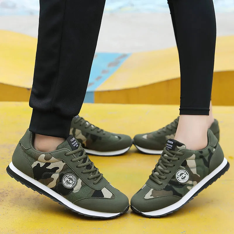 Camouflage pattern running shoes with suede upper and foam sole