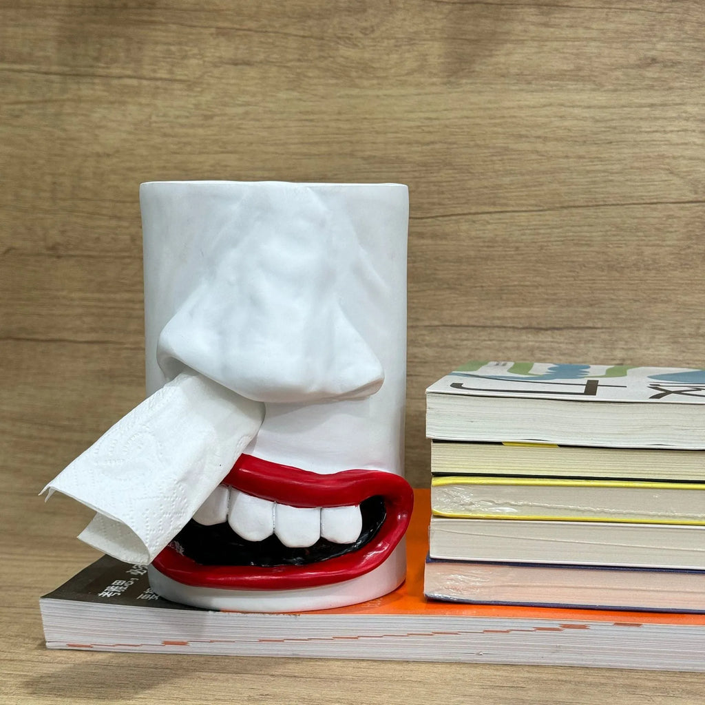 American style decorative resin tissue box with creative crafts design measuring 8.5 by 14.6 cm