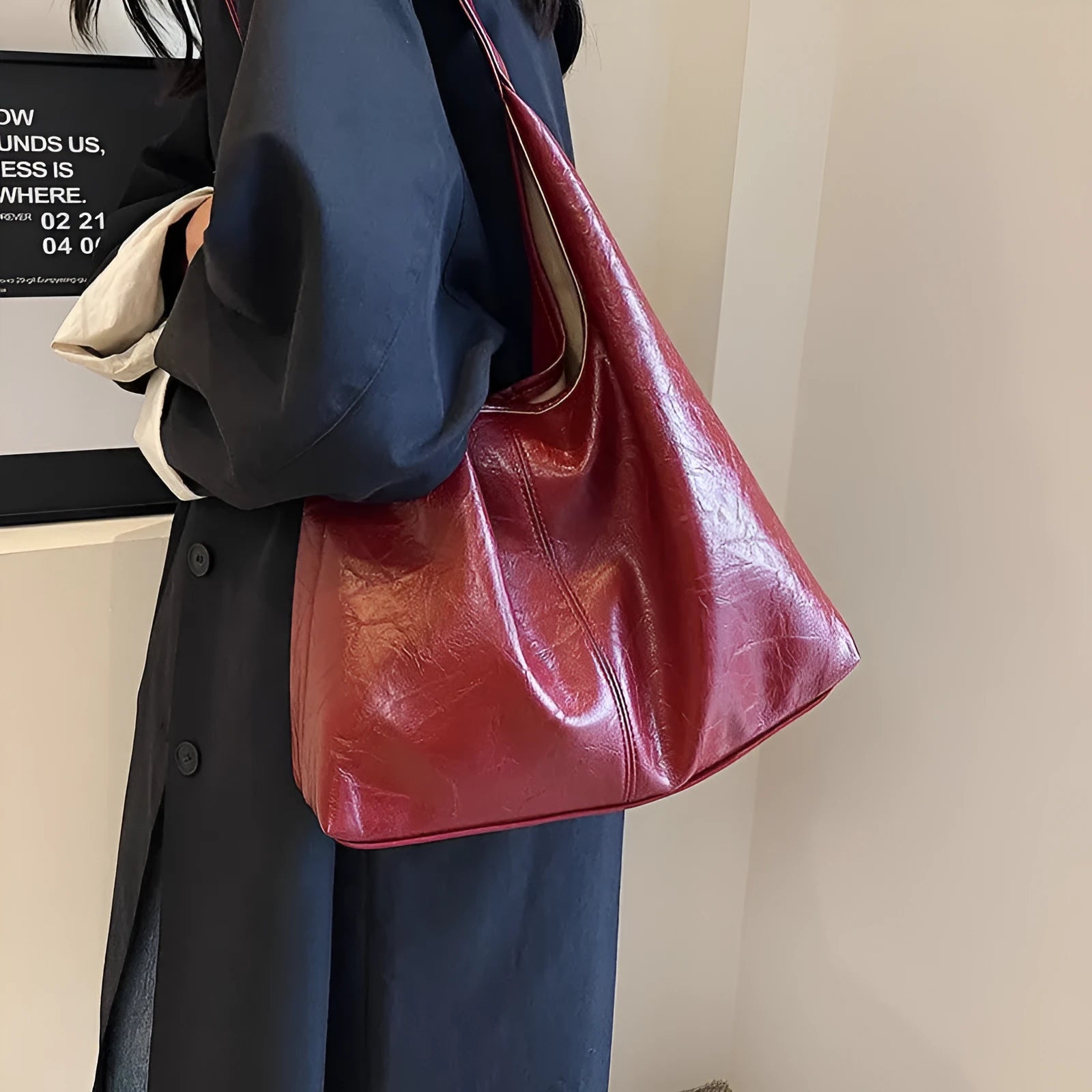 Soft PU leather shoulder bag with large capacity in street-style design