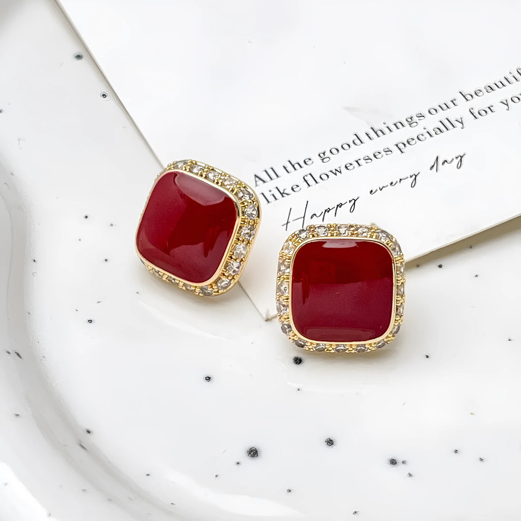 Red geometric square plate earrings with retro style and inlaid detailing