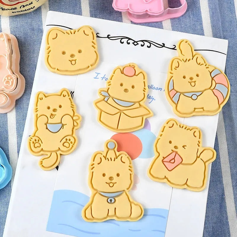 Three-dimensional plastic biscuit mould with dog cartoon designs for pressed cookies