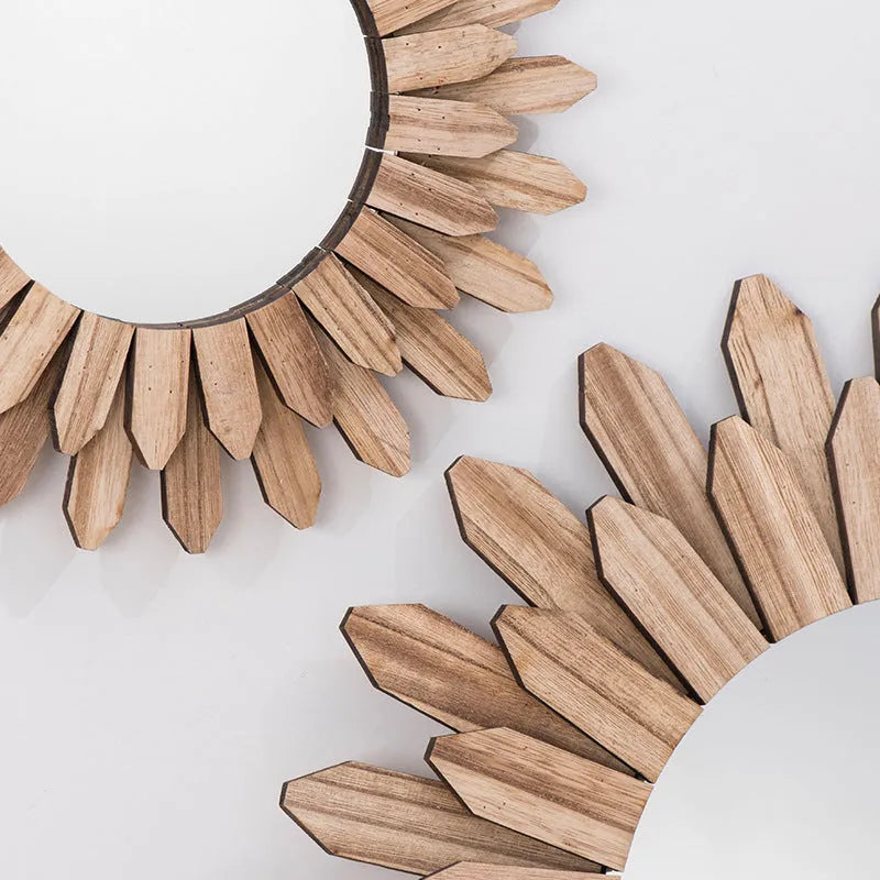 European-style solid wood hanging mirror with baked colour finish in three diameter sizes
