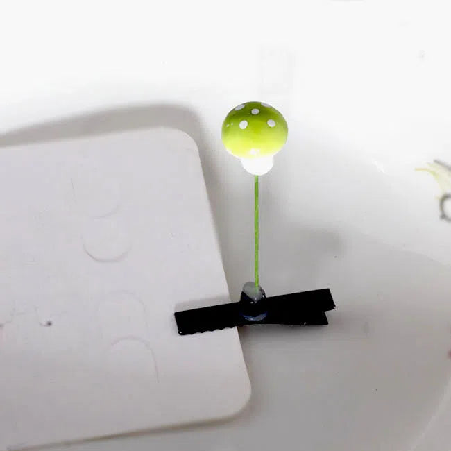 Plastic grass bean sprout hairpin with cute flower barrettes for children, handmade floral hair accessory