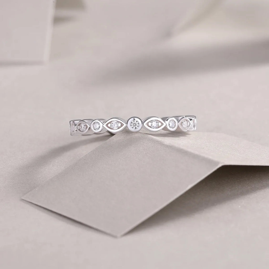 Starry Sky moissanite wedding ring set in S925 silver with platinum plating, gift box packaging, size 7