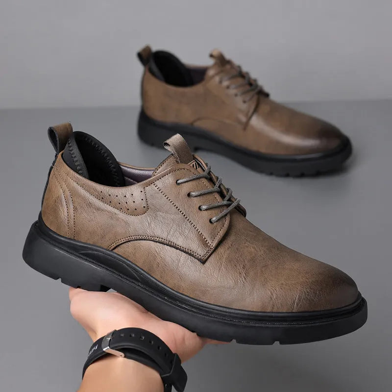 Men's leather sneaker shoes in black with two-layer cowhide upper and rubber sole