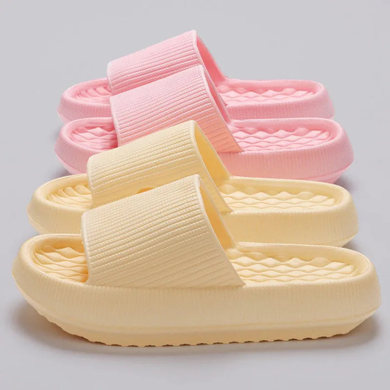 Women's solid colour EVA slippers with rhombus stripe pattern and anti-slip sole, pink colour