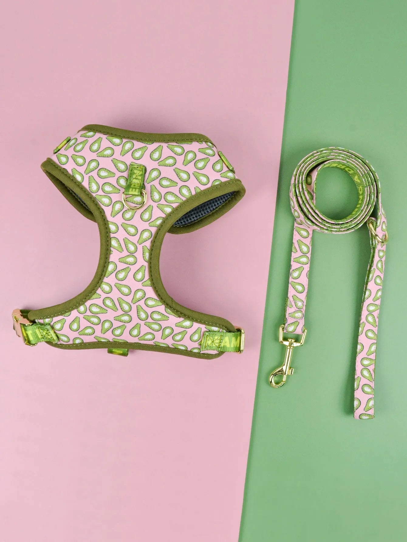 Polyester chest-back dog harness and lead set in a choice of six colourful patterns, sized for medium and large dogs.