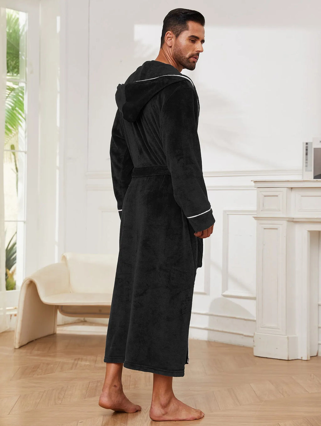 Unisex flannel bathrobe in polyester fleece, available in light gray, dark blue, and black, with European American style.
