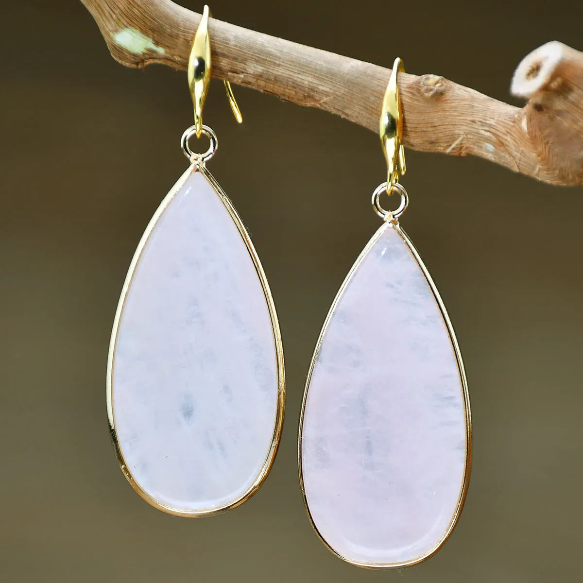 Vintage Tigereye drop-shaped earrings with long water drops design in natural stone