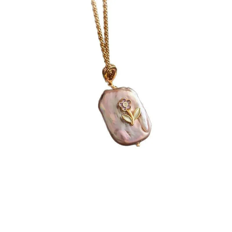 Natural baroque freshwater pearl pendant necklace with mother pearl shellfish quadrilateral pendant on copper chain