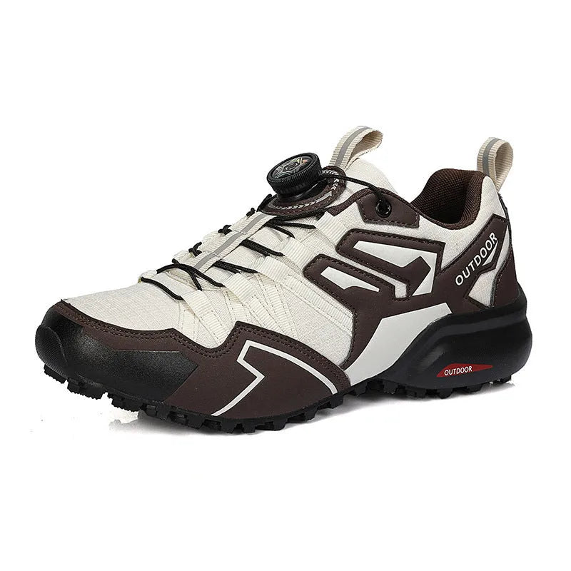 Men's lightweight hiking shoes with elastic band closure in synthetic leather and rubber sole