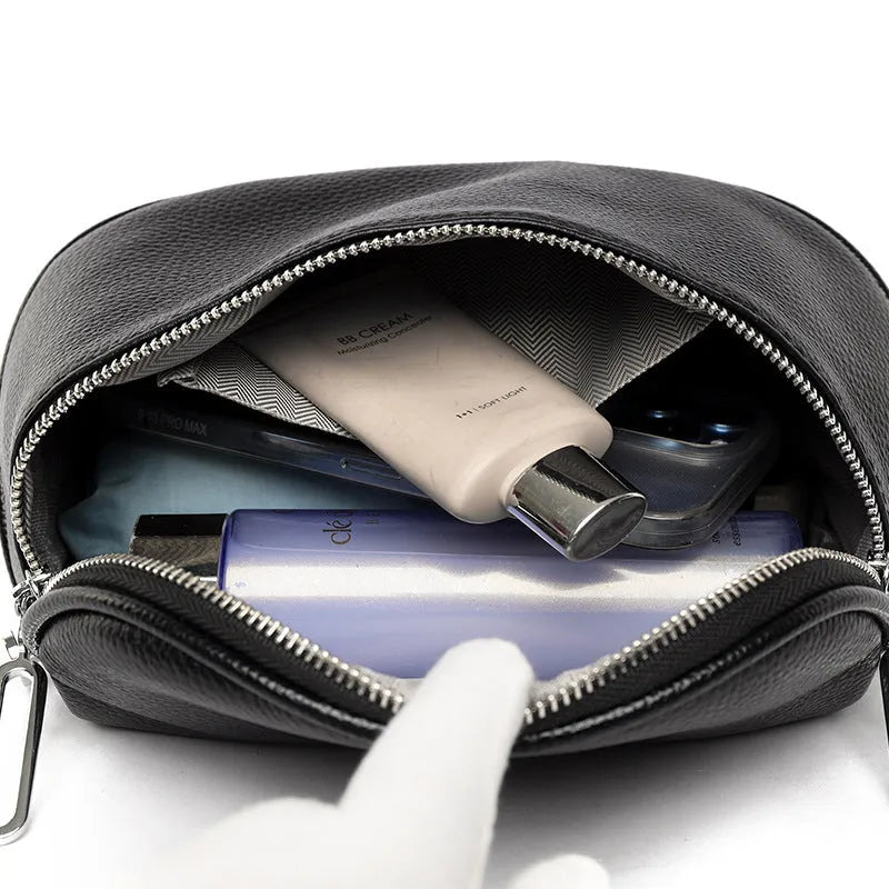 Women's soft PU messenger bag in saddle shape with cross-body strap