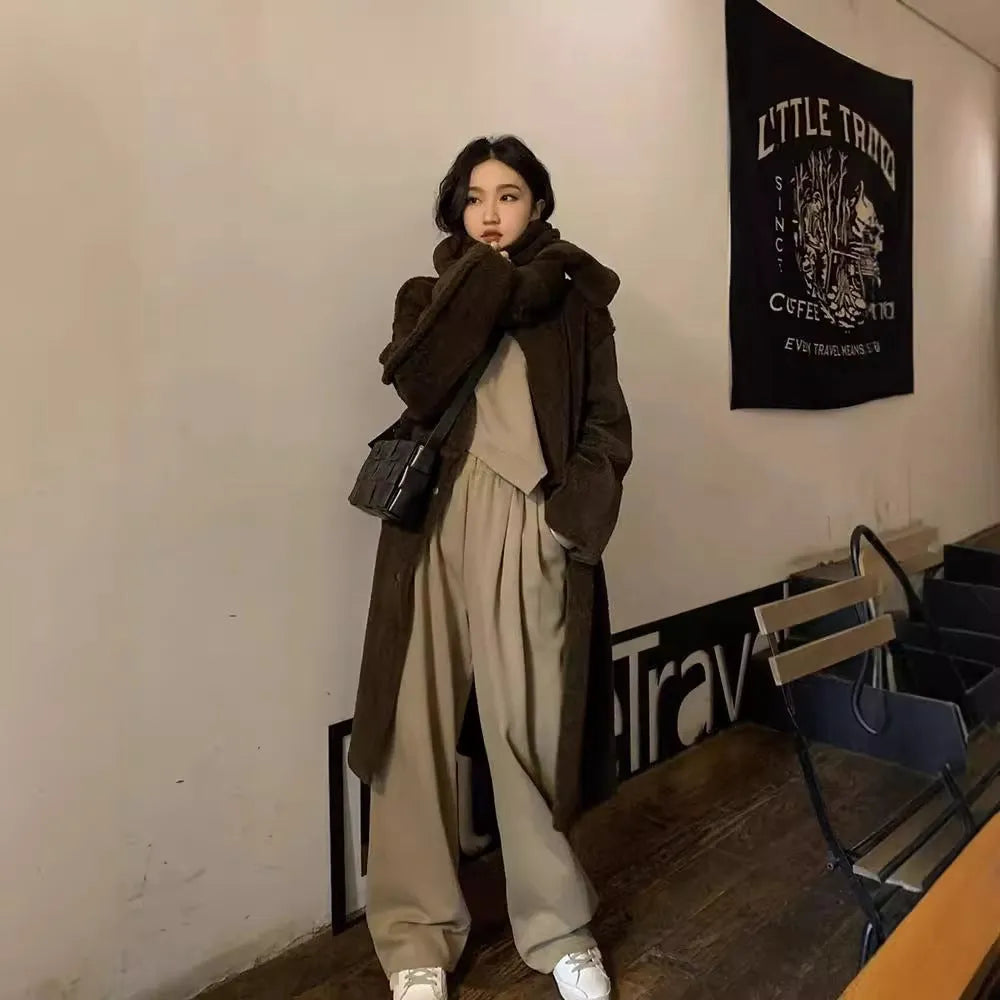 Women's loose fit brown casual sports suit set with long sleeve top and trousers