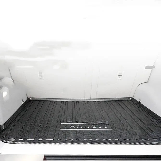 Black carbon fibre pattern TPE car trunk protection mat for specific vehicle models