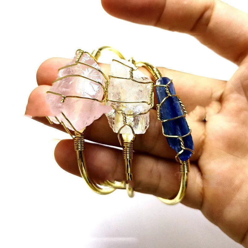 Natural crystal unshaped bracelet with gold winding, geometric rough stones, mixed colour finish, unisex design