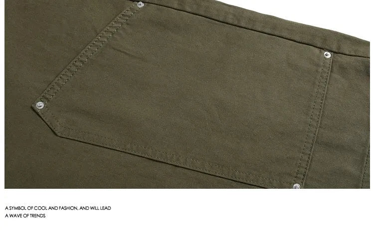 Casual wide-leg cropped shorts in apricot colour with mid waist and micro-elastic fabric.