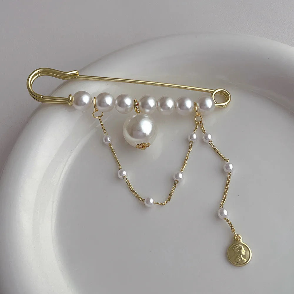 Retro all-match big stick pearl brooch with electroplated metal finish, unisex design