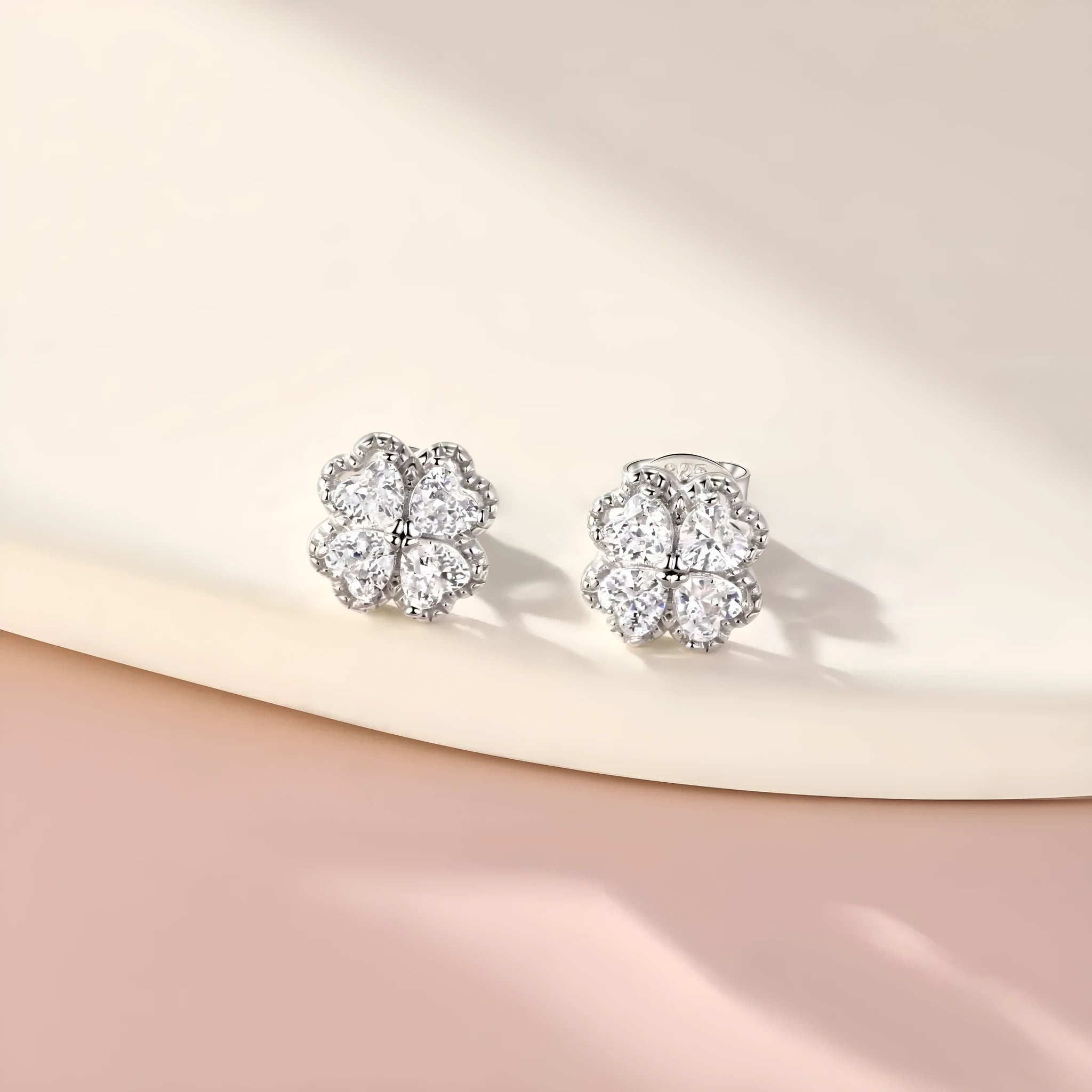 925 silver four-leaf clover earrings with inlaid zircon stones, white gold colour, heart-shaped love design for women