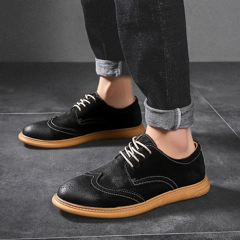 Men's black leather business formal lace-up shoes with a low top and rubber sole.