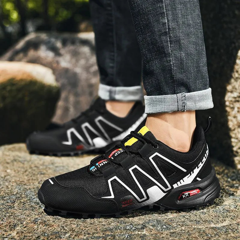 Men's outdoor casual lightweight breathable shoes, synthetic leather upper, low-top, flat heel, available in black red