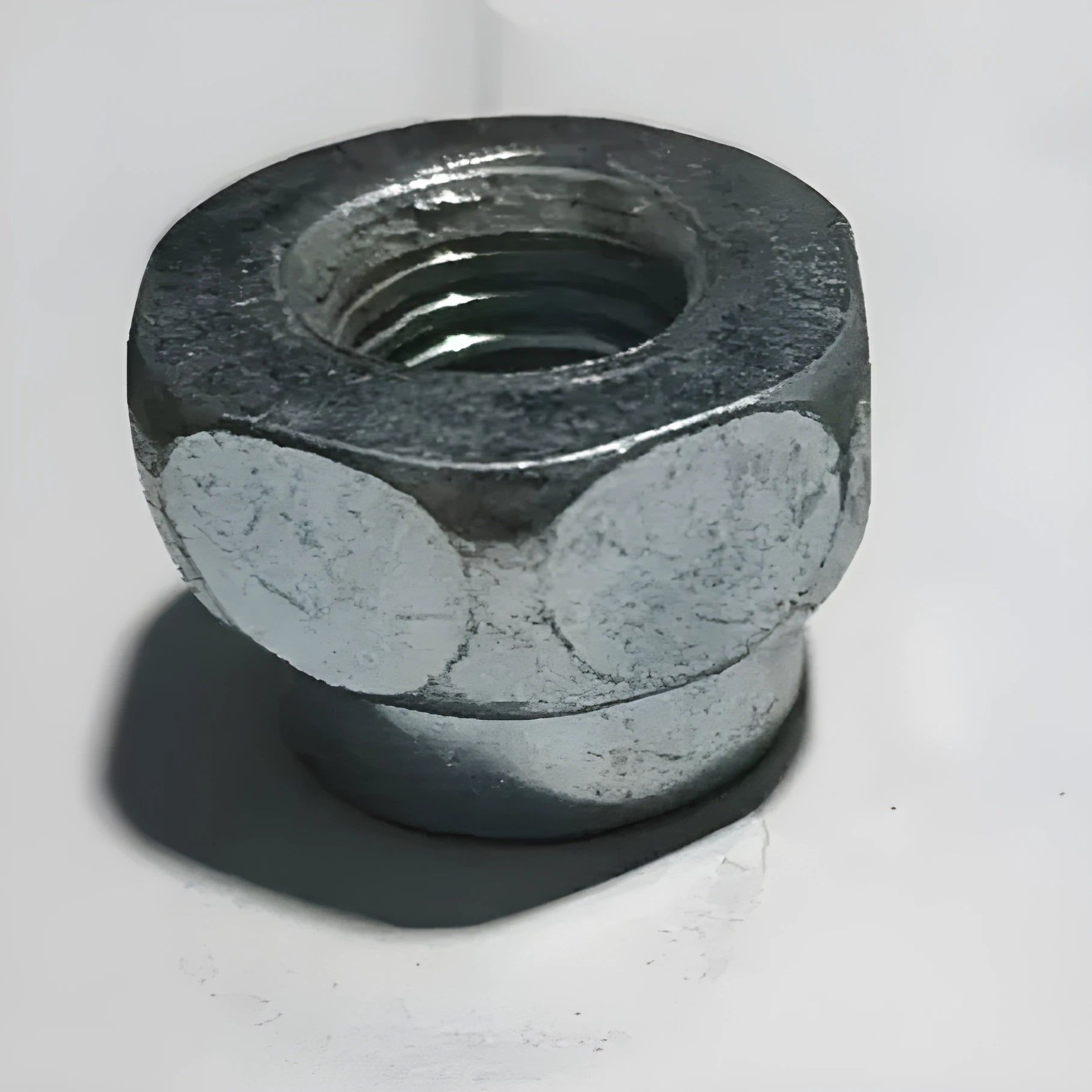 Ouma aluminium screw-on weeding head attachment for converting a strimmer to a lawn mower.
