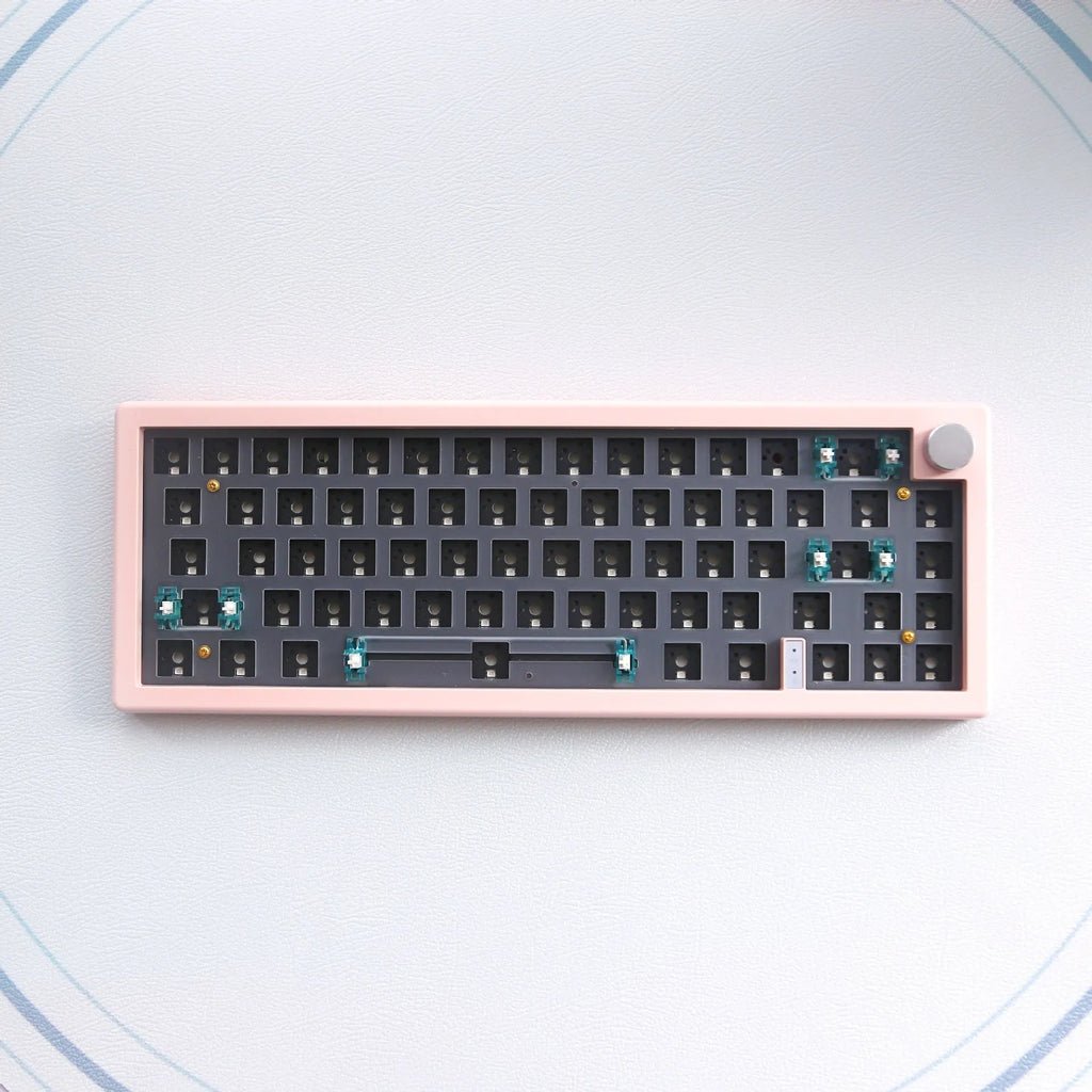 DIY hot swap RGB backlit mechanical keyboard kit in multiple colours with USB cable