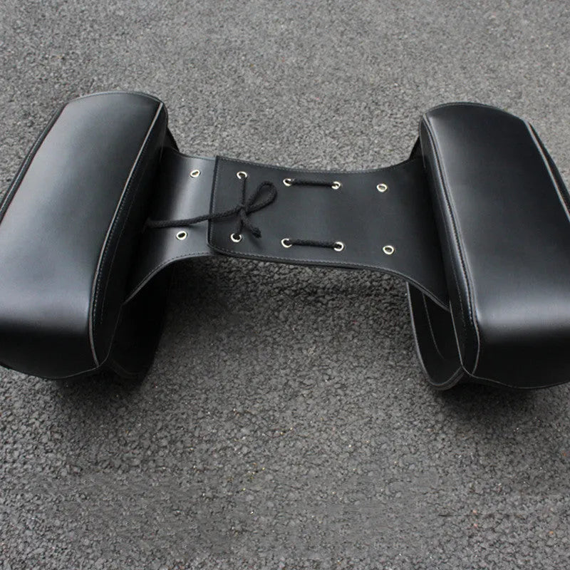 Motorcycle side box saddle bag in PU leather with retro styling and 42cm dimensions