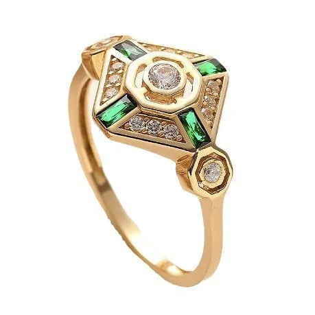 Ins style women's emerald diamond ring with a square geometric gemstone in a lvzuan colour.